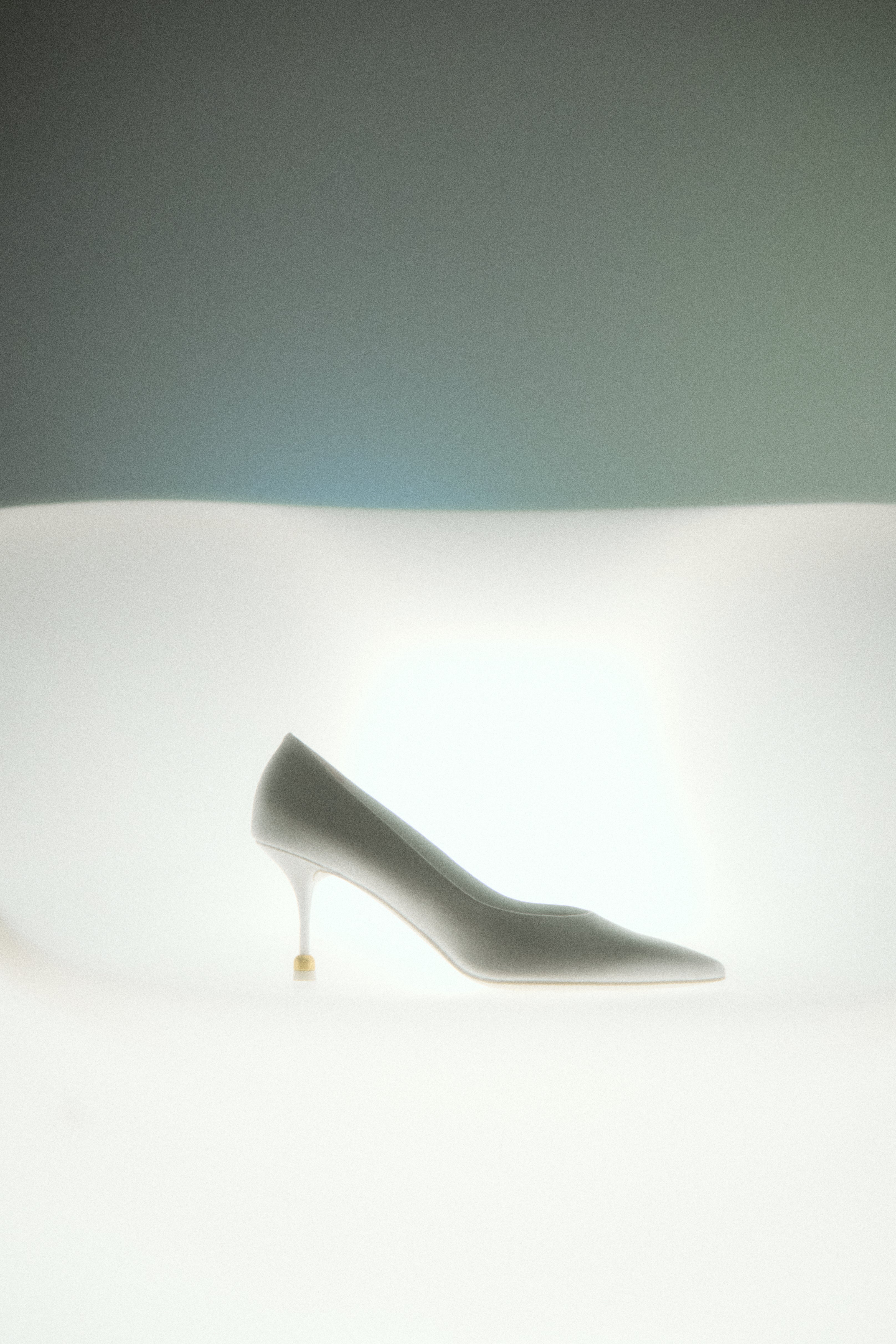 POLA ALABASTER WHITE