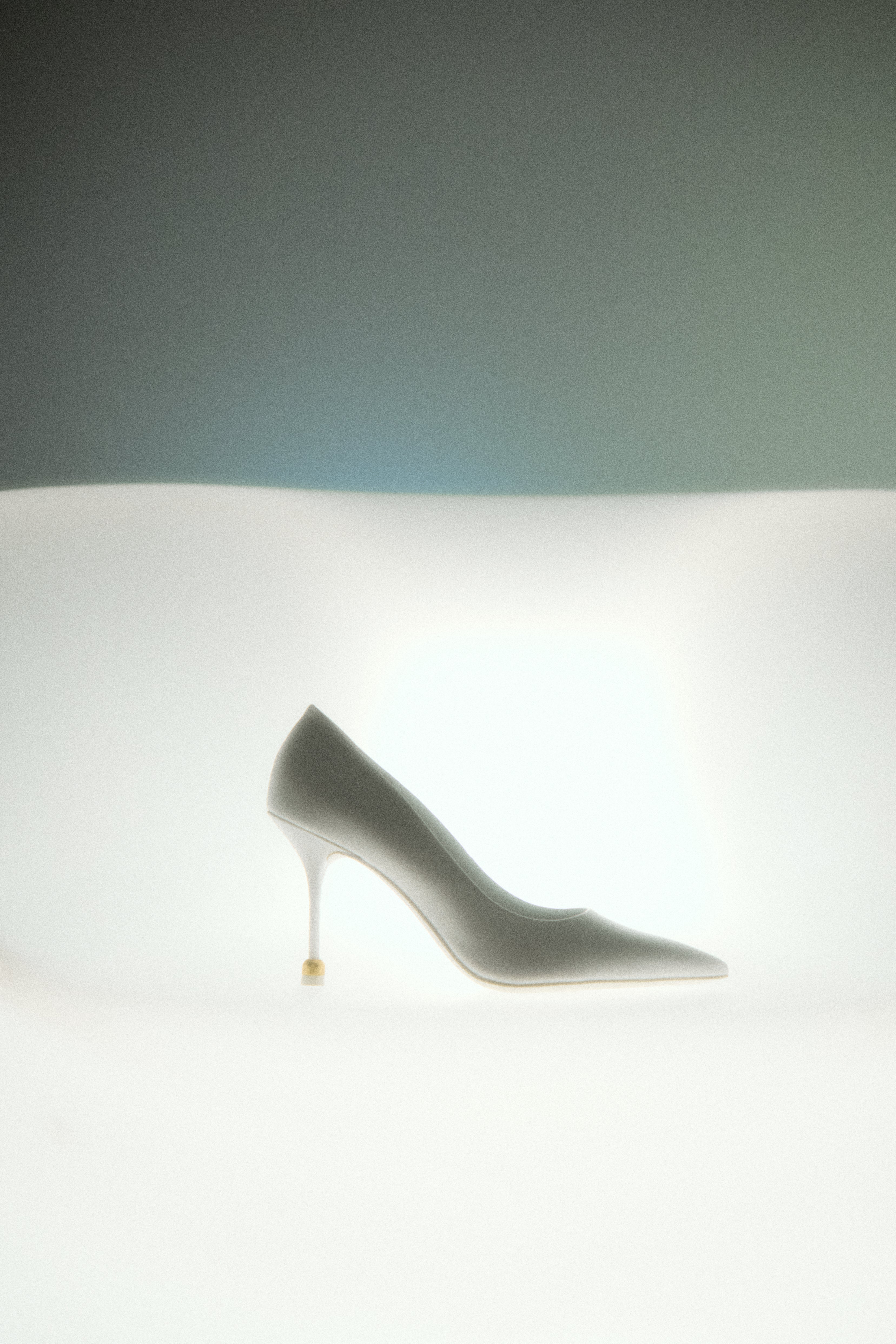 ALEKSANDRA ALABASTER WHITE