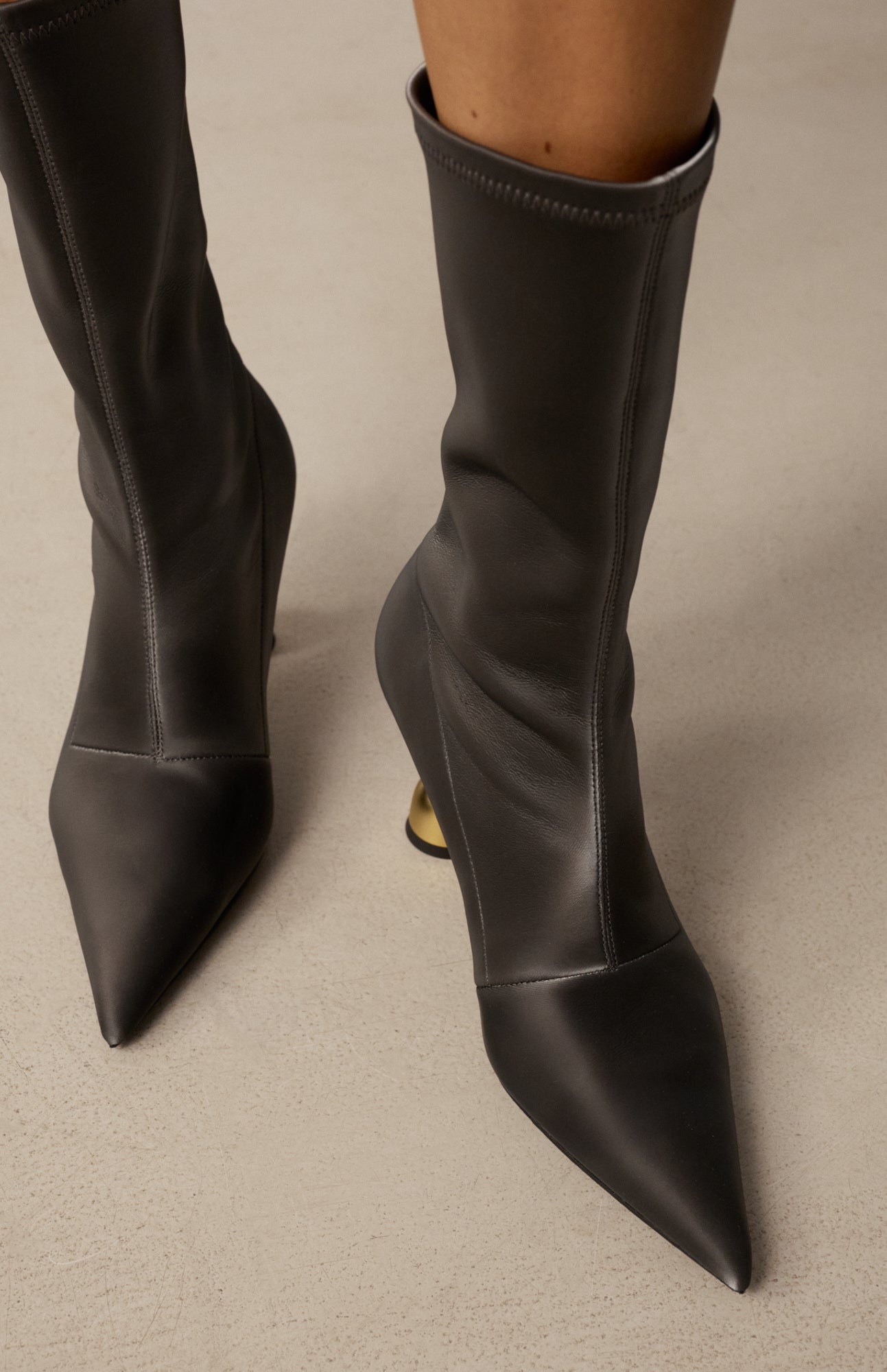 PENELOPE COSMIC GRAY