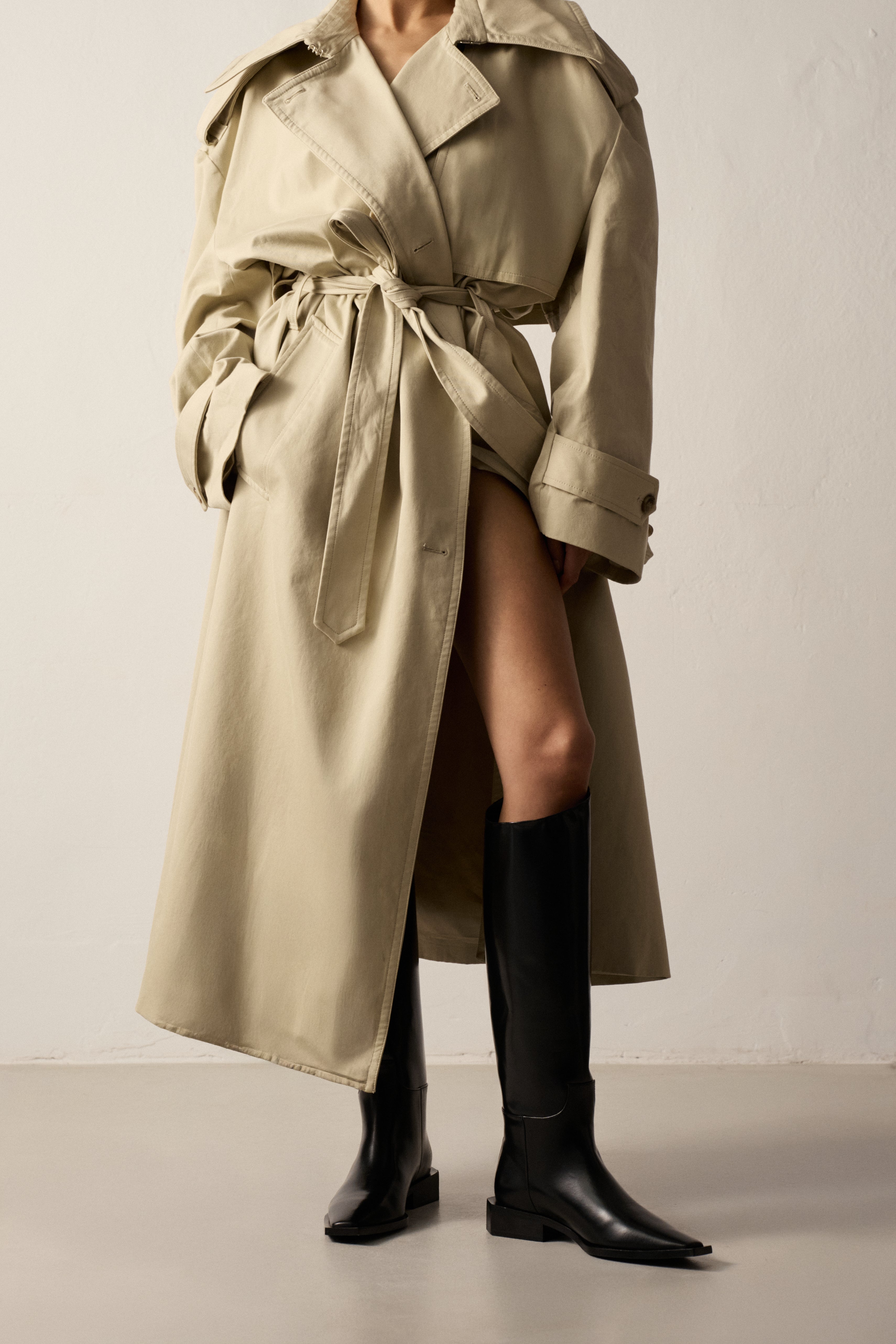 GISELLE CRISTAL BLACK