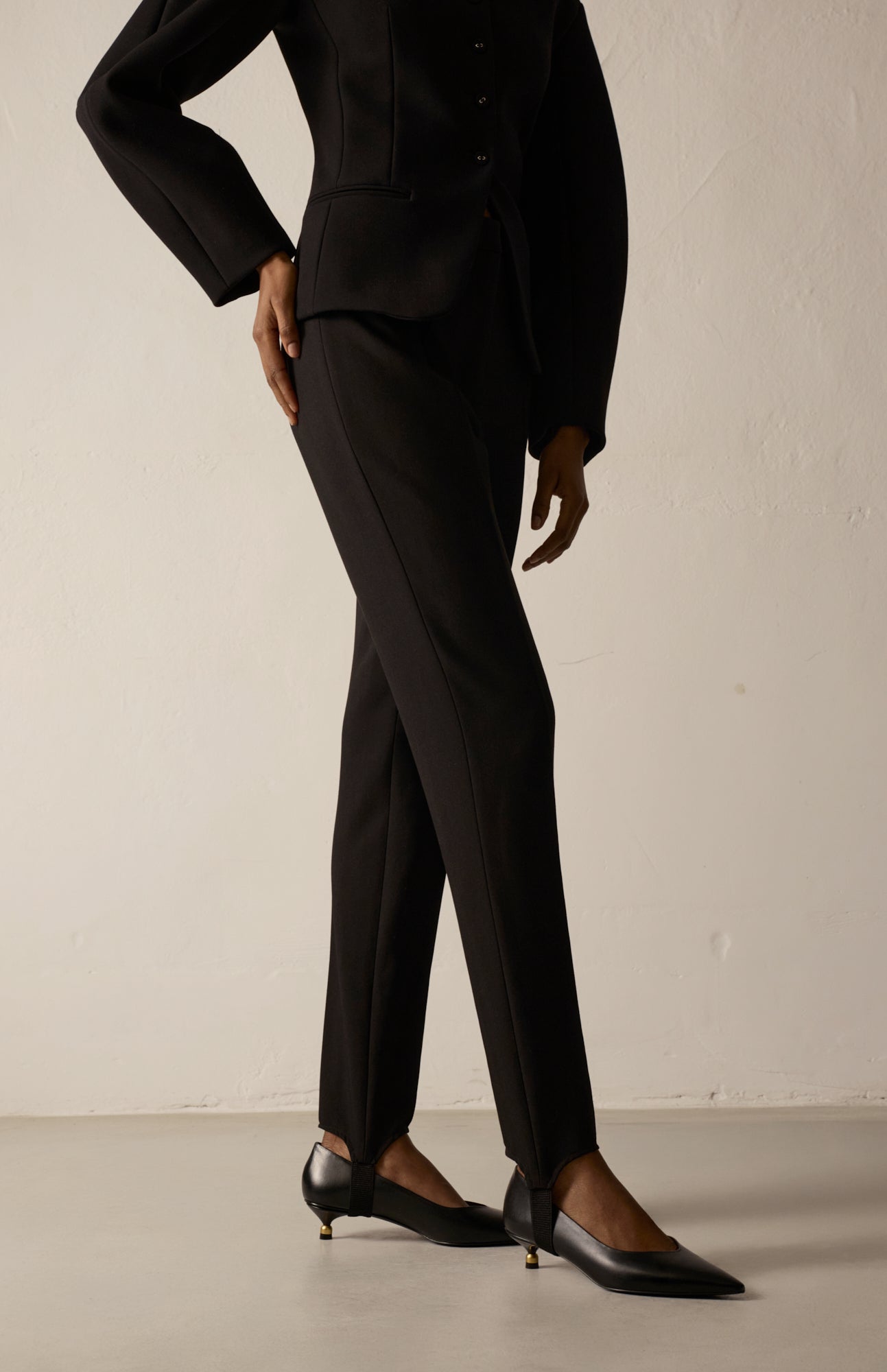 DIANA DEEP BLACK