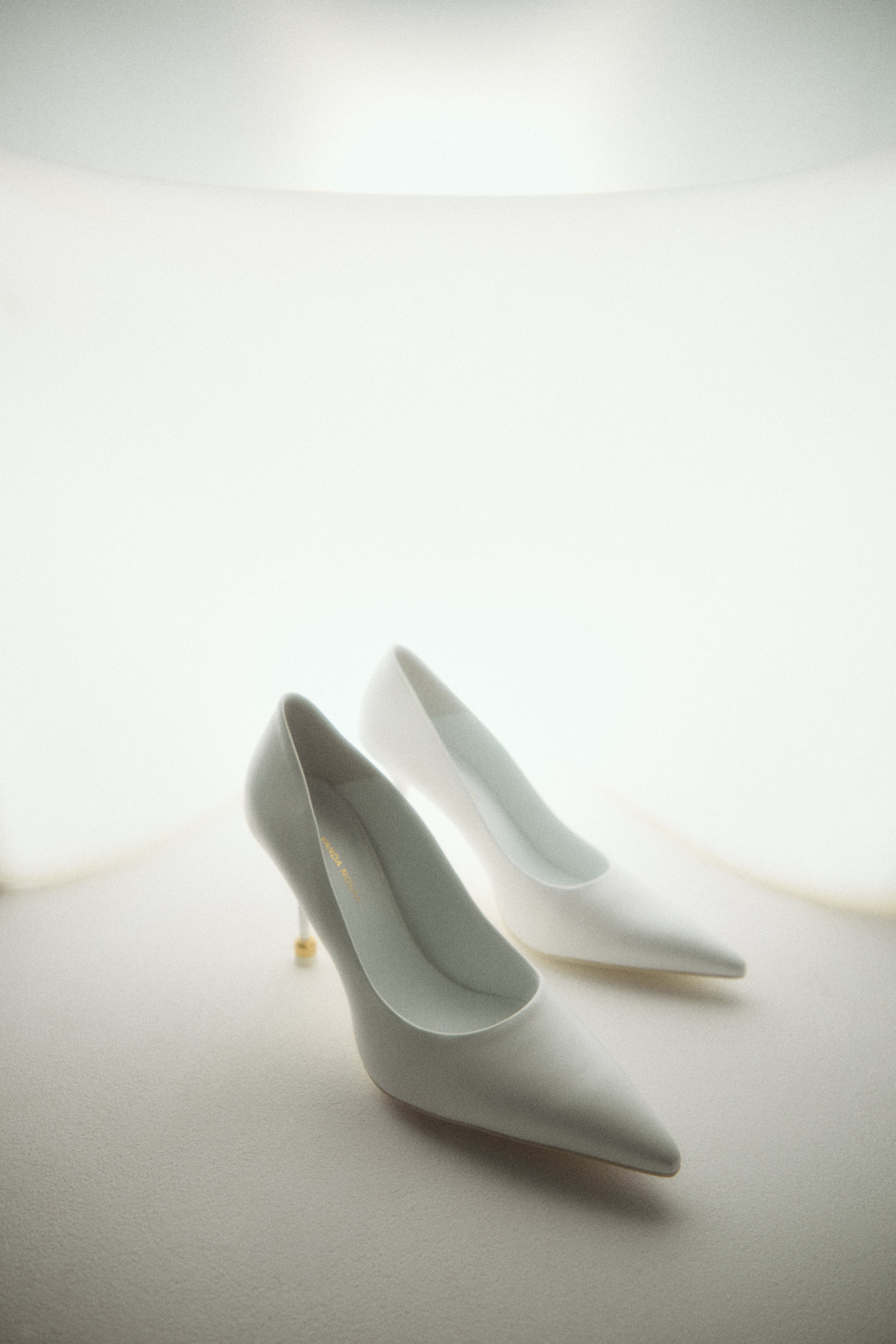 ALEKSANDRA ALABASTER WHITE