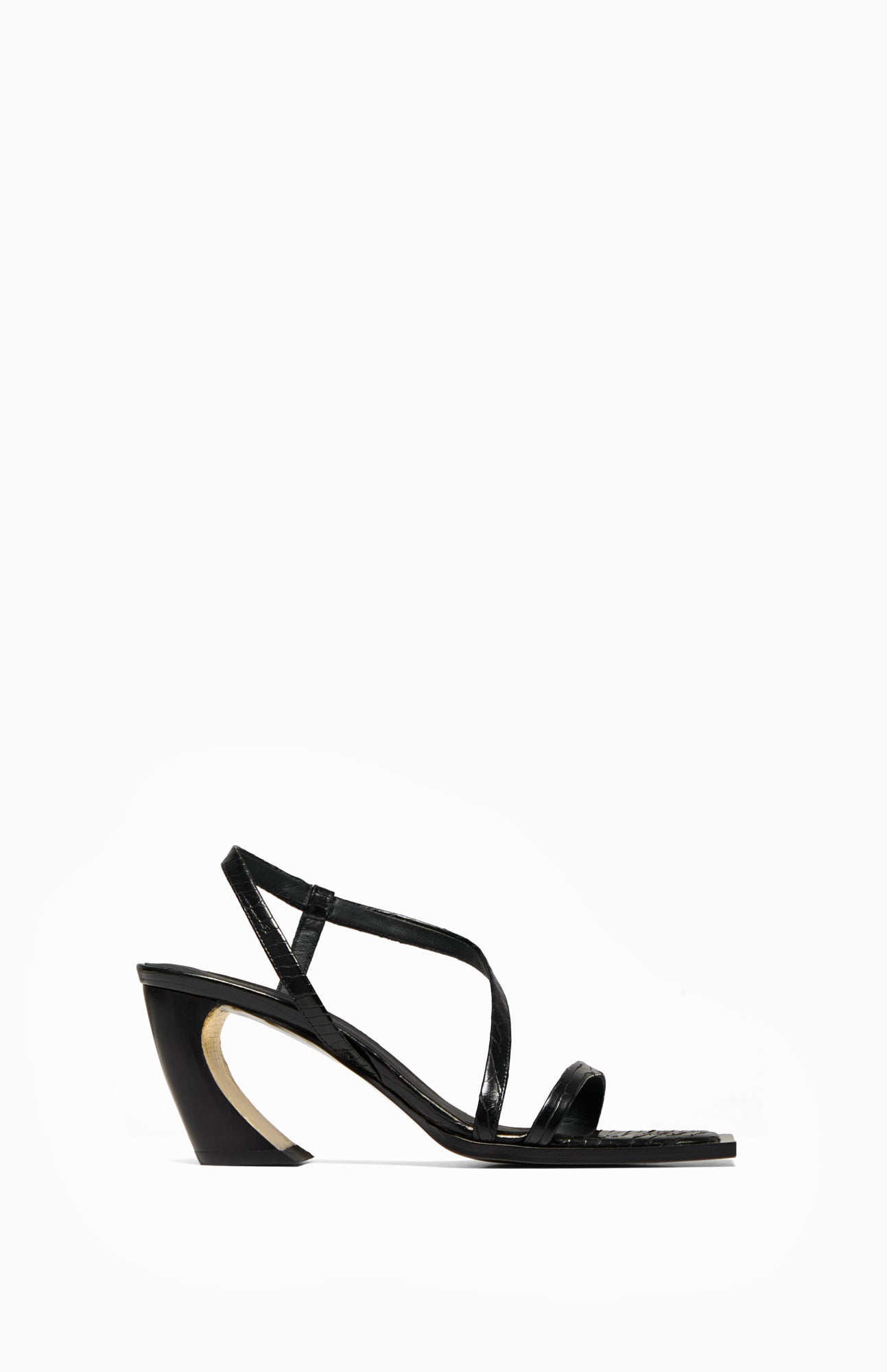 SELENA SHARK BLACK