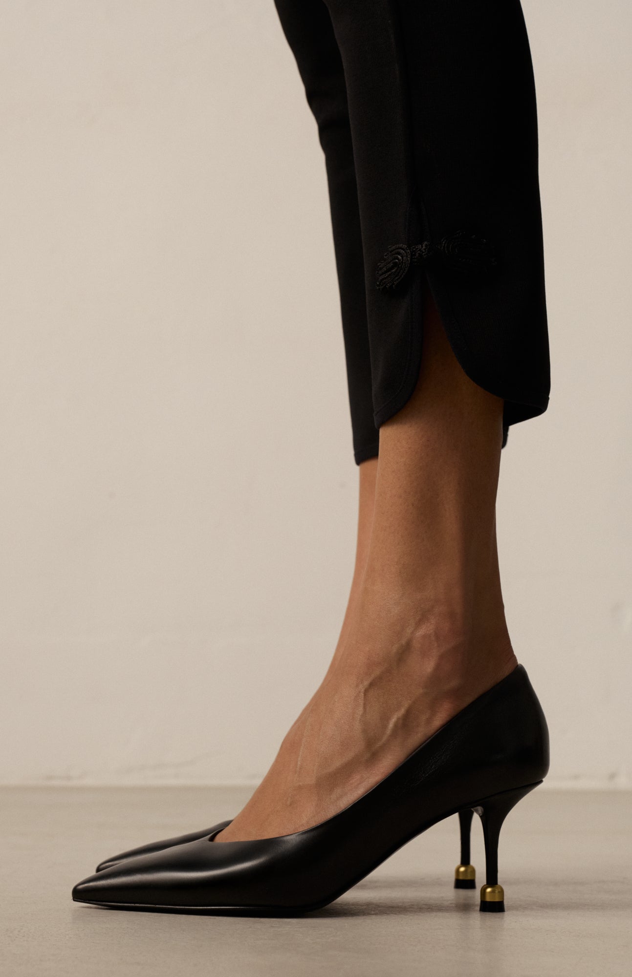 POLA DEEP BLACK