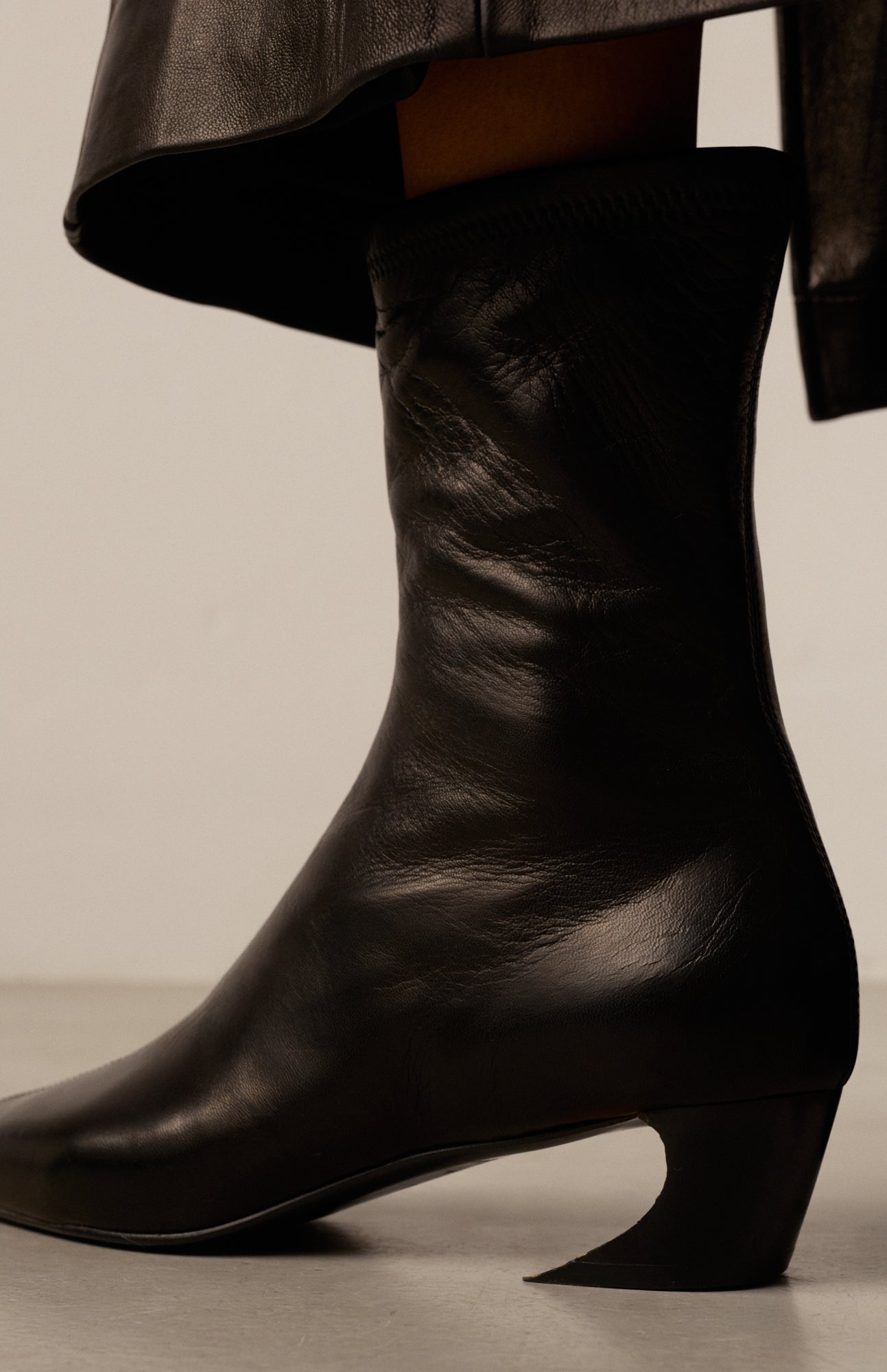 ARCHIE DEEP BLACK