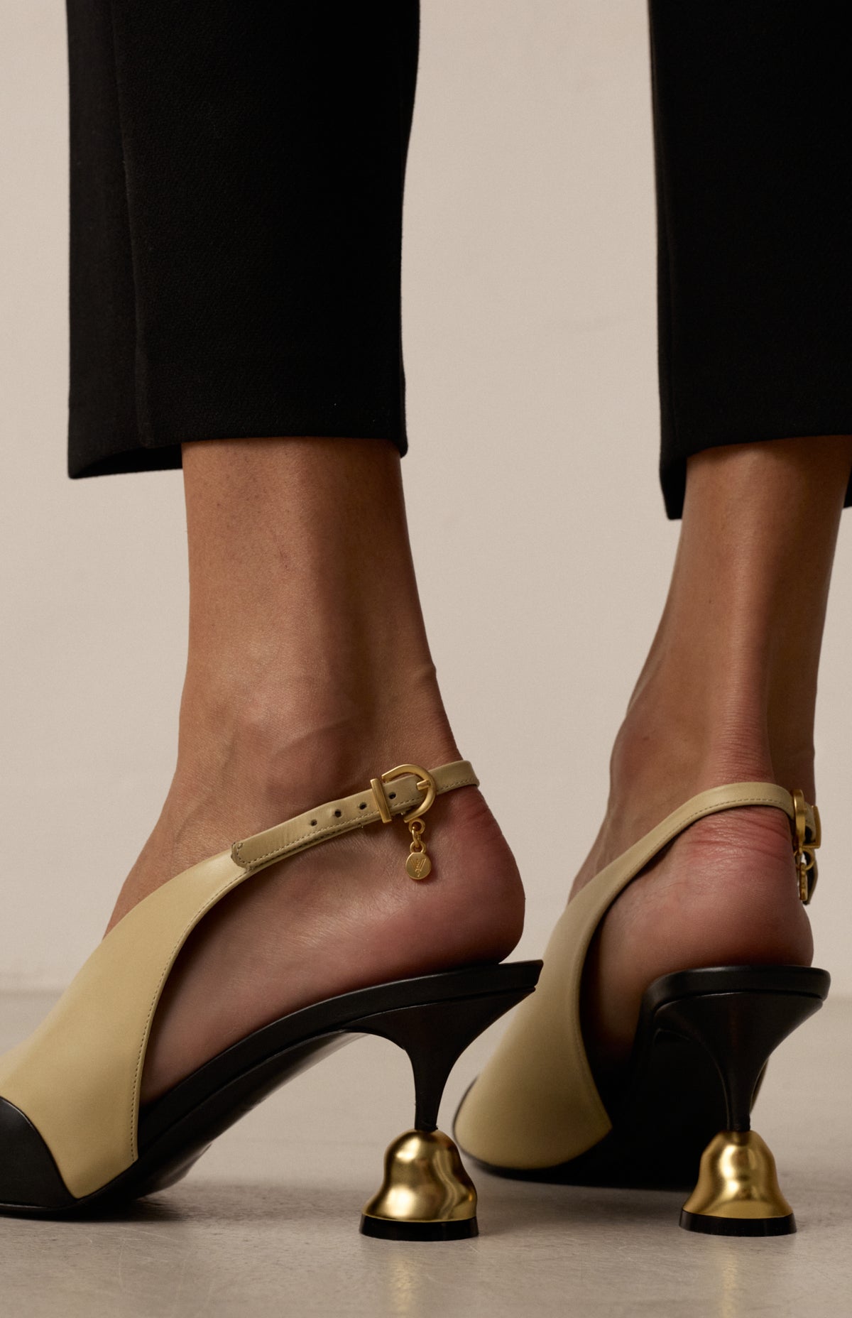 SABRINA BICOLOR BLACK BEIGE