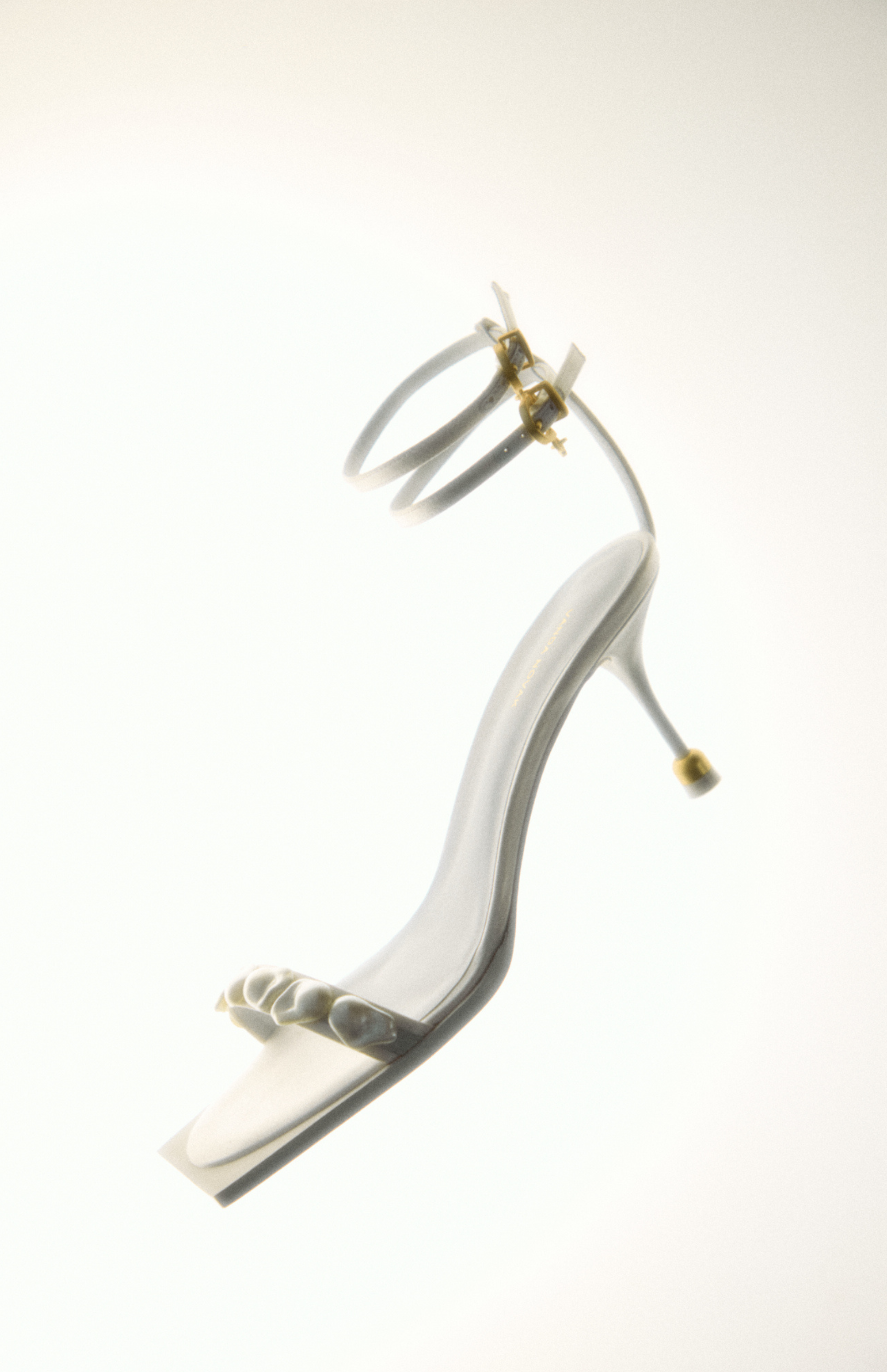 WALLIS PEARL WHITE